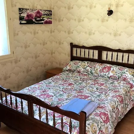 Apartament Chez Place A Estaing N°2 *